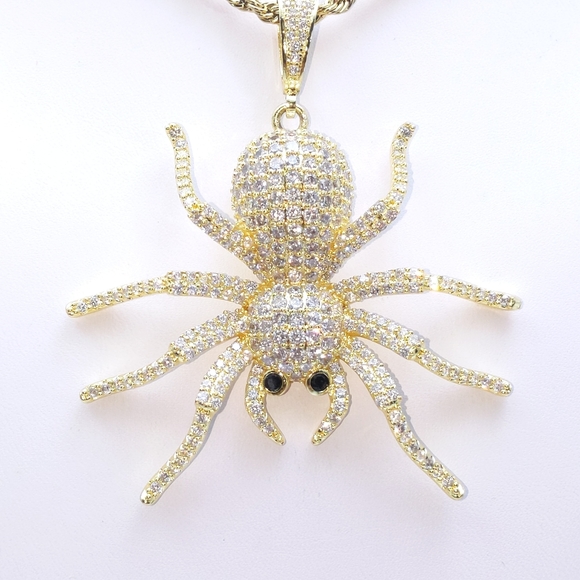 14K Gold Finish Spider + 20" Rope Chain - Picture 5 of 10